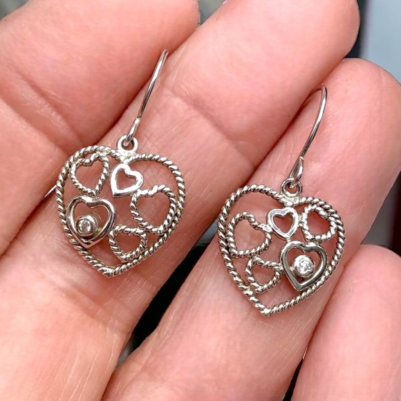 ❤️ Sterling GENUINE DIAMOND Heart Earrings - Picture 5 of 9